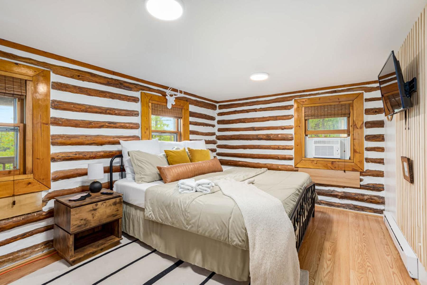 Modernized Log Cabin W Hot Tub Fire Pit & Views 伯克利斯普林斯 外观 照片